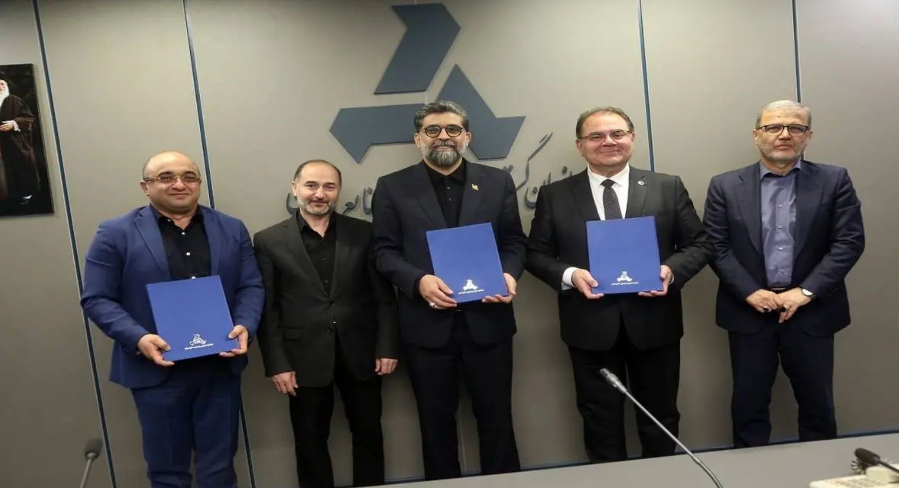 امضای تفاهم‌نامه میان ایدرو و فدراسیون صنعت نفت به منظور احداث نیروگاه‌های خورشیدی