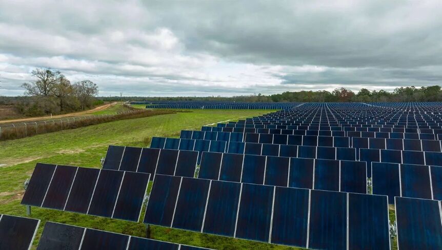 برنامهریزی برای احداث مزرعه خورشیدی ۲۵۰۰ مگاواتی در کیاسر