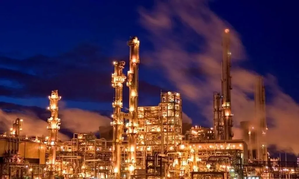 افزایش تولید بنزین به ۱۶ میلیون لیتر در روز