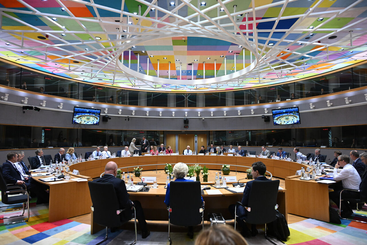 شکاف عمیق در اتحادیه اروپا بر سر هدف کاهش ۹۰ درصدی گازهای گلخانهای تا ۲۰۴۰