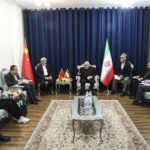 همکاری ایران و چین برای مهار آلاینده‌های نفتی و توسعه انرژی‌های پاک در خوزستان