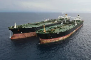 اندونزی ابرنفتکش ایرانی توقیف‌شده را به حراج گذاشته است