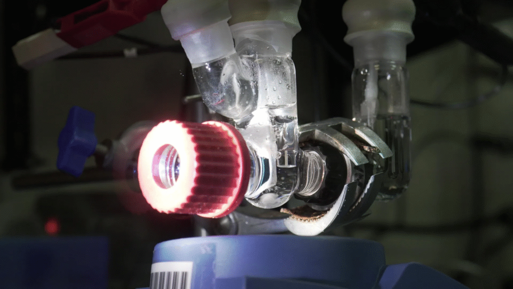 این برگ مصنوعی آلودگی هوا را به سوخت پاک تبدیل میکند