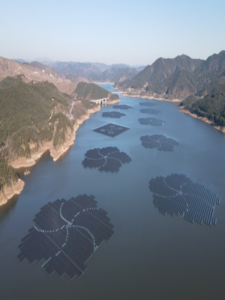 نیروگاه خورشیدی شناور