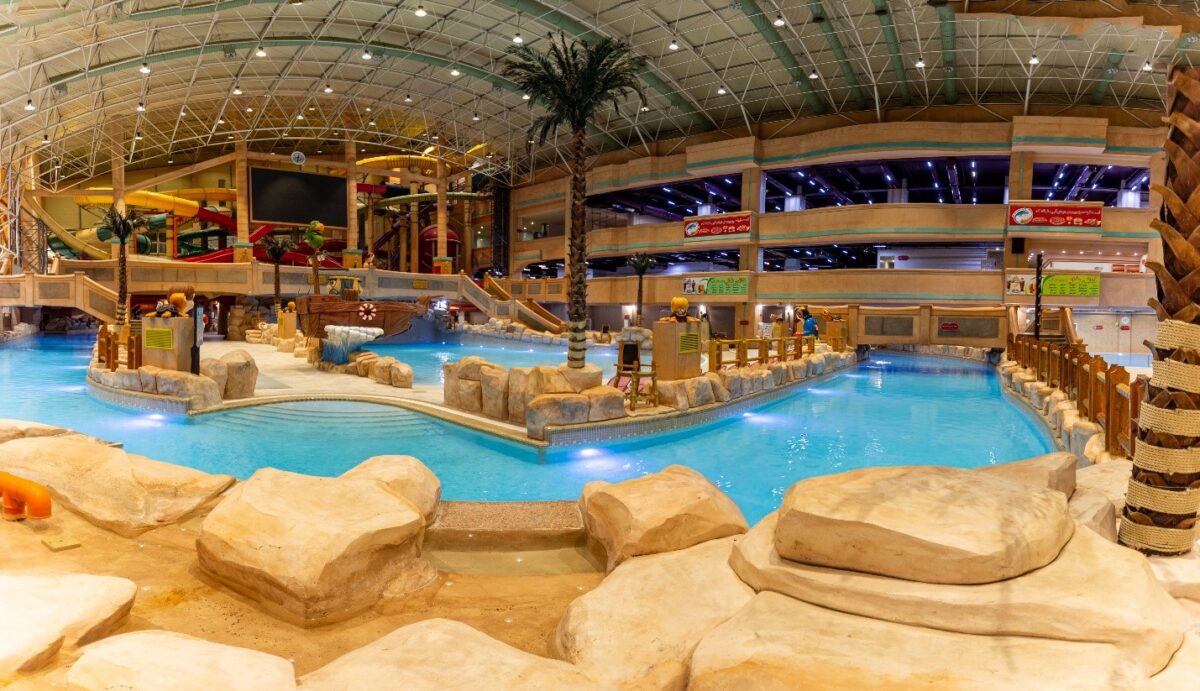 بحران آب در مشهد/ آب مجموعه «سرزمین موجهای آبی» از کجا تأمین میشود؟