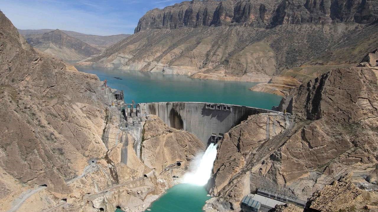 وضعیت نیروگاه‌های برق‌آبی کشور: کاهش ۴۰ درصدی حجم آب در سال ششم خشکسالی