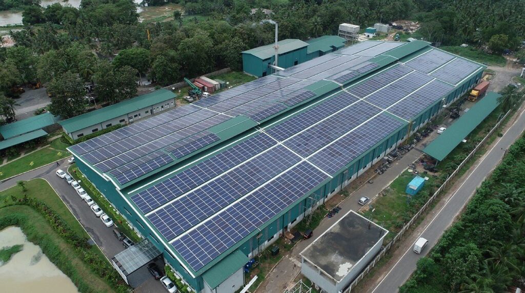 سرنوشت جریمه صنایع در صورت استفاده‌نکردن از برق تجدیدپذیر