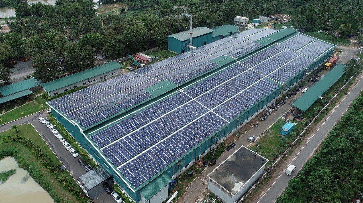 سرنوشت جریمه صنایع در صورت استفاده‌نکردن از برق تجدیدپذیر