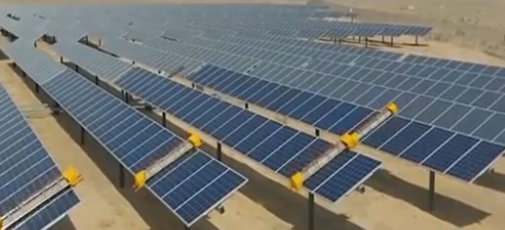 ربات ایرانی شستشوی پنل خورشیدی به بازار آمد