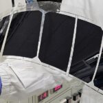 دستاورد محققان: ساخت شیشه‌ای که از پنل‌های خورشیدی در برابر تابش‌های الکترونی محافظت می‌کند