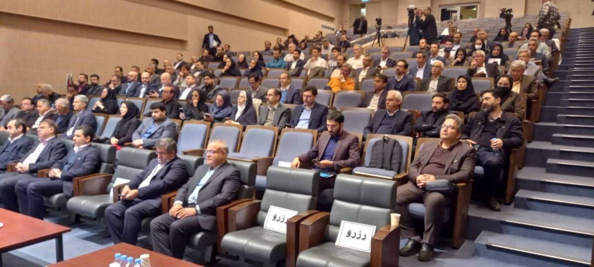 نشست تخصصی وزارت نفت و وزارت نیرو با موضوع توسعه نیروگاههای خورشیدی برگزار شد