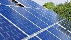 1200 مدرسه تهران تا دهه فجر به پنل خورشیدی مجهز می‌شوند