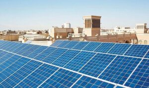 تاکنون 2 هزار خانوار استان یزد از نیروگاه خورشیدی پشت‌بامی بهره‌مند شده‌اند