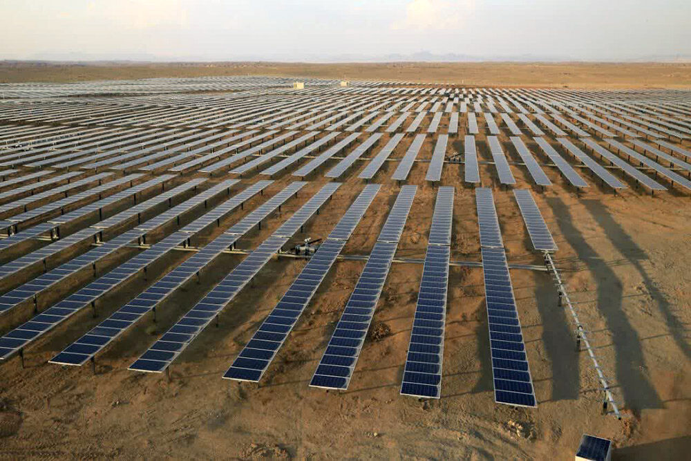 برنامه‌ریزی برای احداث نیروگاه خورشیدی ۵۰۰ مگاواتی در سمنان