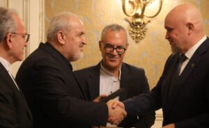روسیه در پروژه نیروگاه مشترک سیریک با ایران همکاری می‌کن